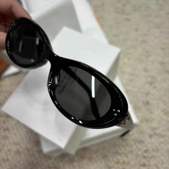 685 NWT GENTLE MONSTER Void 01 Black Sunglasses - Picture 1 of 7